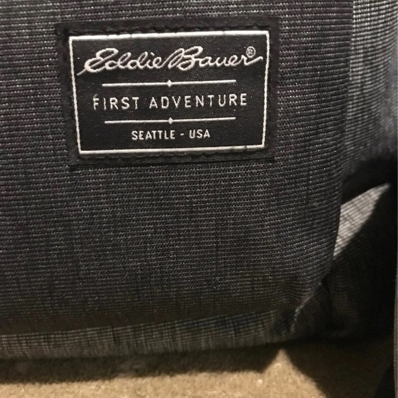 *WILL SEPARATED; Matching Eddie Bauer bag & lunch bag - Picture 3 of 8